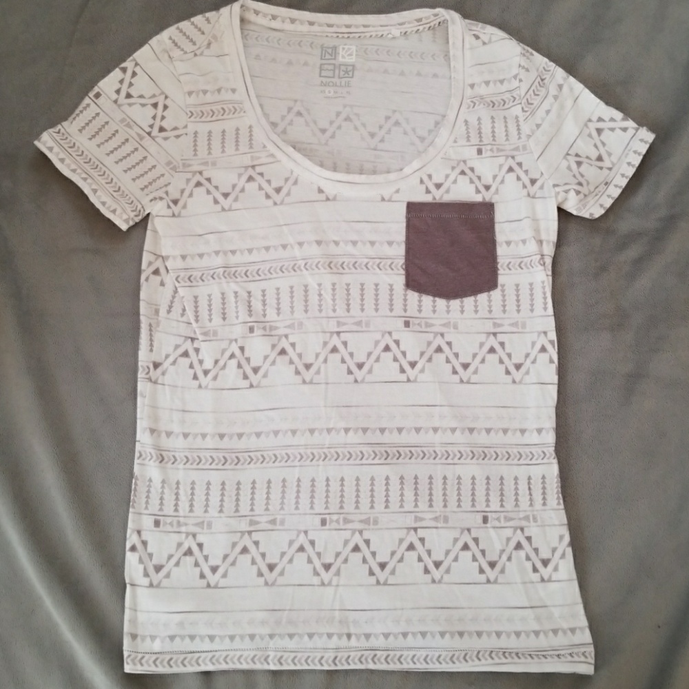 🌻Lowest🌻 Small nollie tribal shirt